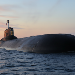 Підводний човен Росії у морі