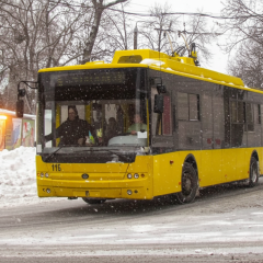 Обстрелы Киева, автобусы вместо электротранспорта
