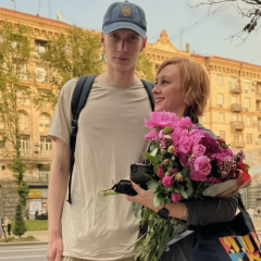 Знаменитости поддерживают ВСУ