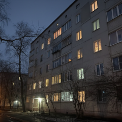 Зруйноване житло в Чугуєві через російський безпілотник