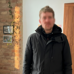 Засуджуючий суддя, посадовець та адвокат