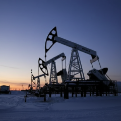 Россия уменьшила добычу нефти