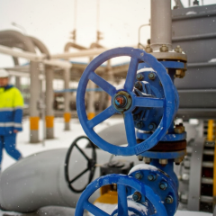 Закачка газу в сховище в Україні