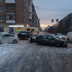 ДТП на Подолі: заторы на мосту