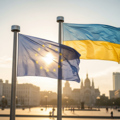Флаги Европейского Союза и Украины