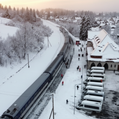 Рух поїздів замінять автобусами на 23 лютого