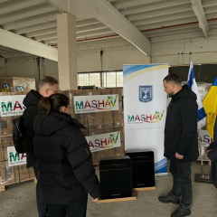 Системи живлення для лікарень і шкіл