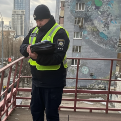 Киянін викинувся з вікна житлового будинку