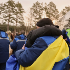 200 військовополонених підтримуються США