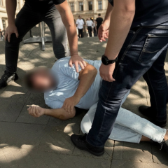 Посадили в прокуратурі за криптовалюту