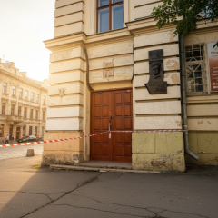 Прокуратура вимагає повернути громаді історичну будівлю