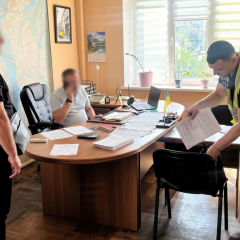 Обвинения в растратах на миллионы