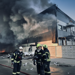 Пожежу на складі ліквідували: постраждав чоловік