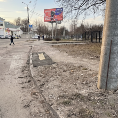 Новое покрытие дороги рядом с больницей