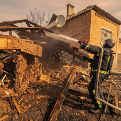 Будинки та постраждалі від авіаудару