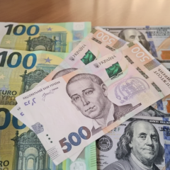Курсы валют на 1 апреля 2026