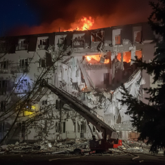 Після обстрілу: поранені та люди під завалами