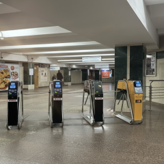 Правила метро: бесплатная поездка и запрещенные предметы