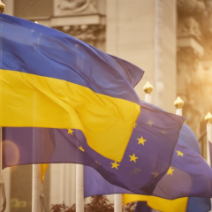 Еврокомиссия призывает США и союзников