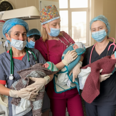 Батько — військовослужбовець з трійнями