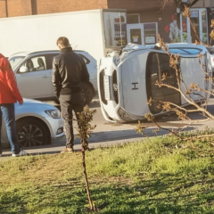 Автомобіль перекинувся у Києві: поліція розслідує ДТП