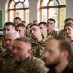 Призовний вік не знижують