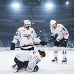 Дроны атакуют игроков хоккейного клуба Avangard