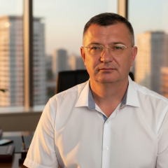Засуджений за хабар за гратами
