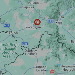 Дом разрушен от землетрясения на Закарпатье