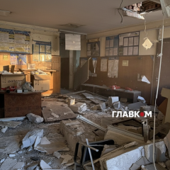 Пошкоджені будівлі та Паспортний сервіс в Києві
