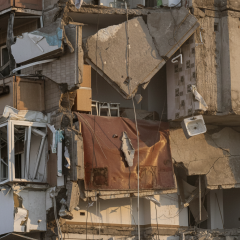 Warning about the danger of shelters in panel buildings