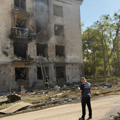 Поврежденные дома в Краматорске: шесть раненых