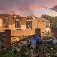 Війська Росії зруйнували будинок в Харківській області