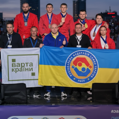 Українська команда на п’єдесталі переможців