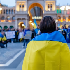 Чотири людини в Європейському Союзі