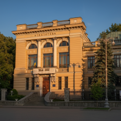 Ракетный удар по Киеву: повреждены музей Чернобыль и другие памятники
