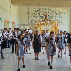 Выпускники учатся стрелять с дрона