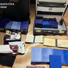 Ліквідація підпільного виробництва паспортів