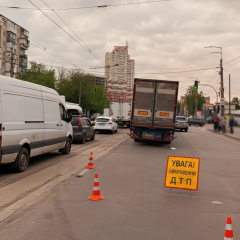 Car accident in Kyiv with injured woman