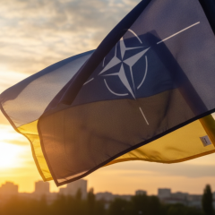 Фото пакета военной помощи для Украины