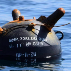 Мины на дне Черного моря