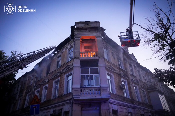 Спалахнув будинок у центрі Одеси