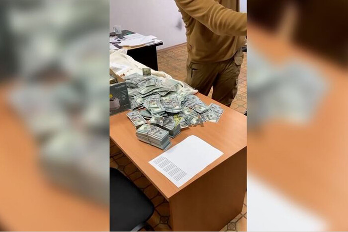 Ексочільник Чернігівської ВЛК, знайдено $1 млн, судиться за підвищення пенсії