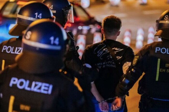 У Німеччині затримано шпигунів, які стежили за людиною з України