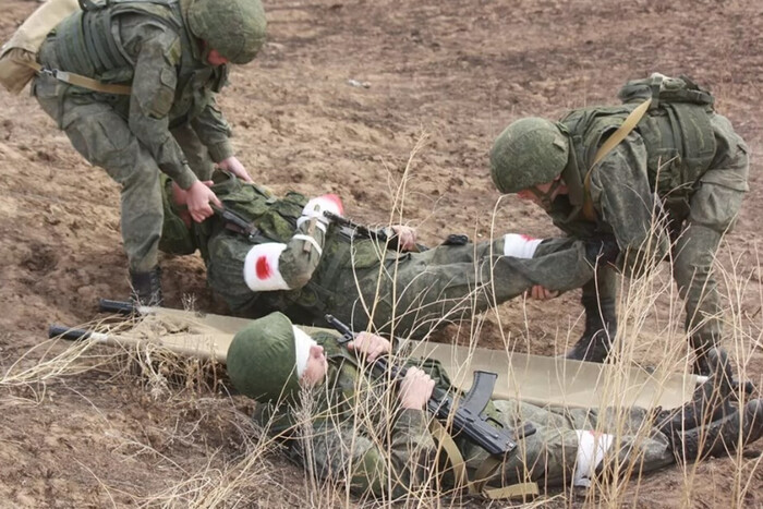 Лікарні на тимчасово окупованих територіях переповнені пораненими військовими РФ