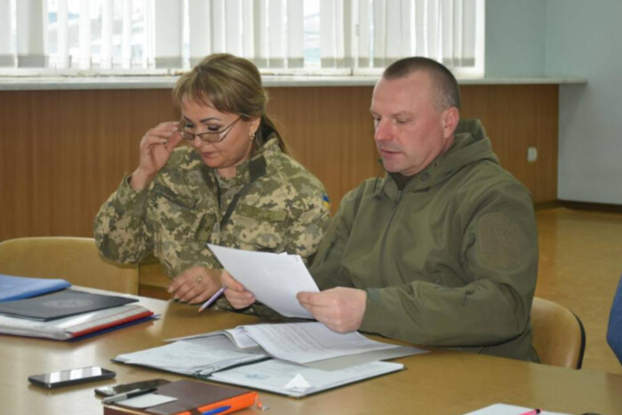 Зображення символізуюче затримку заступника начальника штабу ТЦК