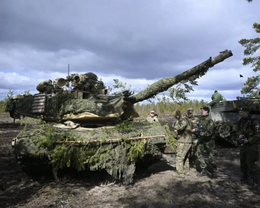 Перші потужні танки Абрамс в Україні