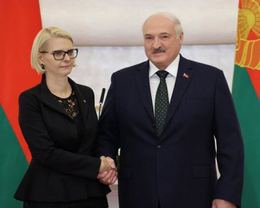 Угорщина вручила грамоти Лукашенку