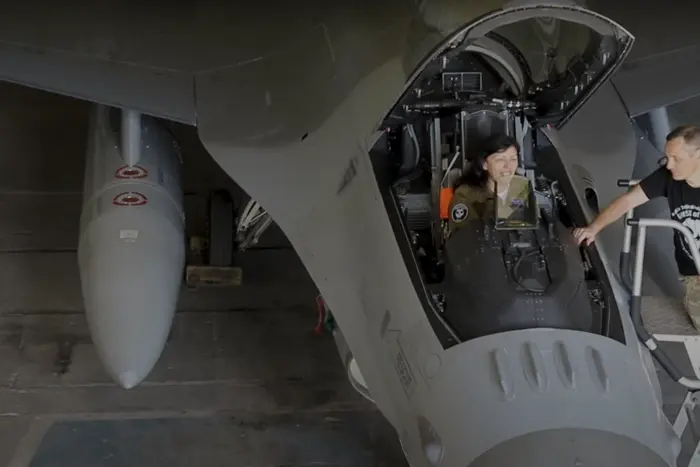 Мама пілота в українському F-16