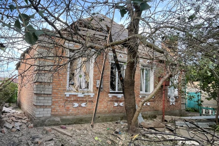 Россияне обстреляли Никополь и Миривскую громаду. Повреждены газопроводы и ЛЭП (фото)